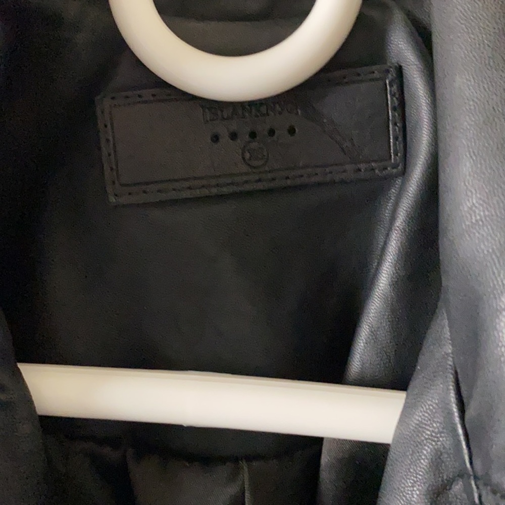 Leather jacket - Picture 3 of 5